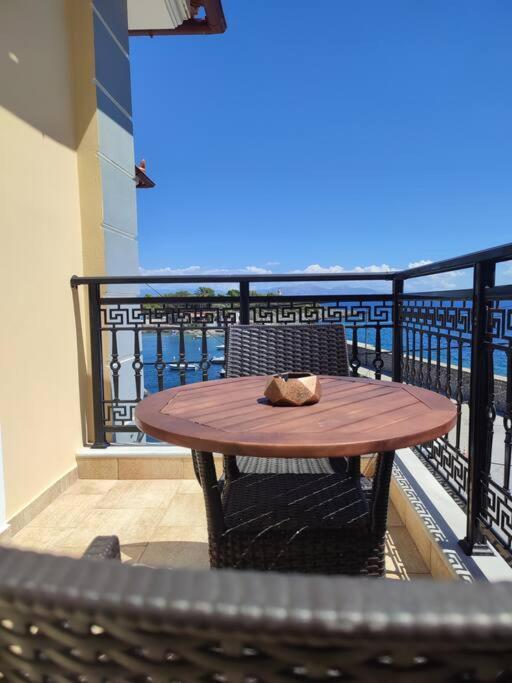La Mer Gythio Buitenkant foto